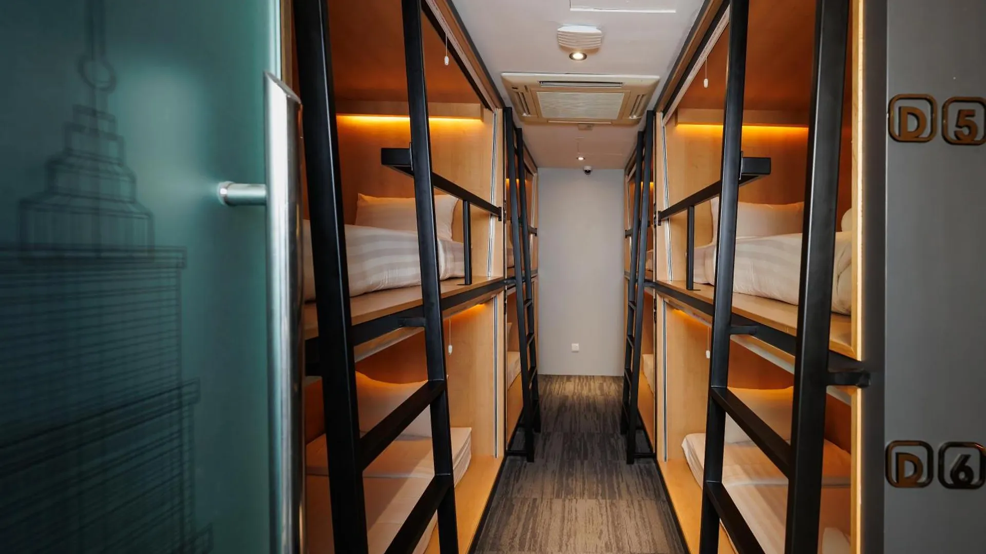 The Bed Bukit Bintang Hostel Κουάλα Λουμπούρ